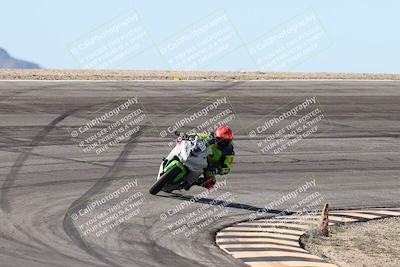 media/Jan-15-2026-Racers Edge (Thu) [[dfebeb70ab]]/3-B Group/Session 2 (Bowl Exit)/